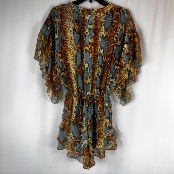 Oliváceos RADIANT REVEAL SNAKE
PRINT ROMPER Bohemian Print Jumpsuit Size: S - Picture 13 of 17